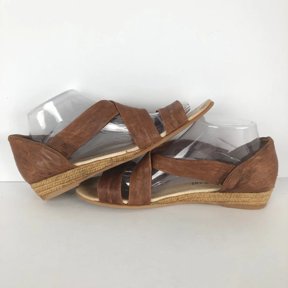 ERIC MICHAEL Netty Leather Espadrille Cross Strap Sandals Sz 40 9.5 Spain